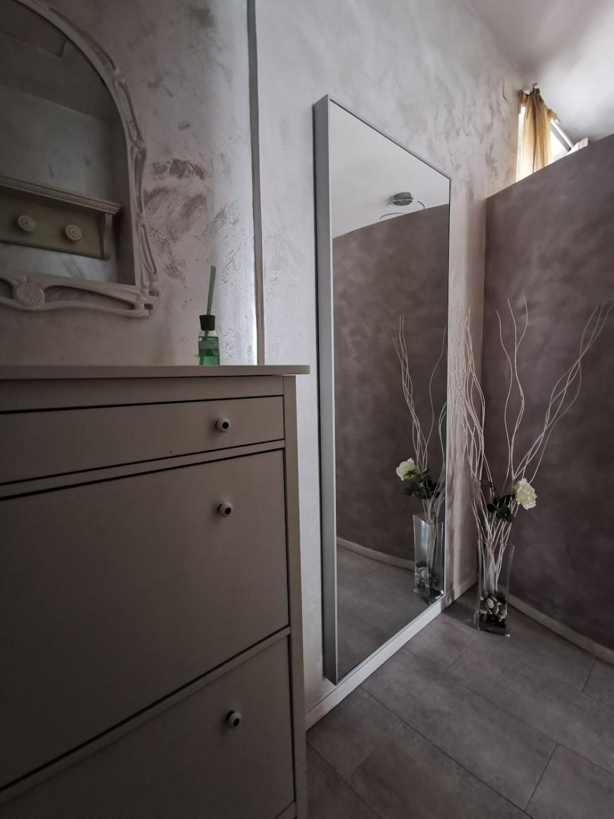 A Casa Di Luca Attico Di Design Genova